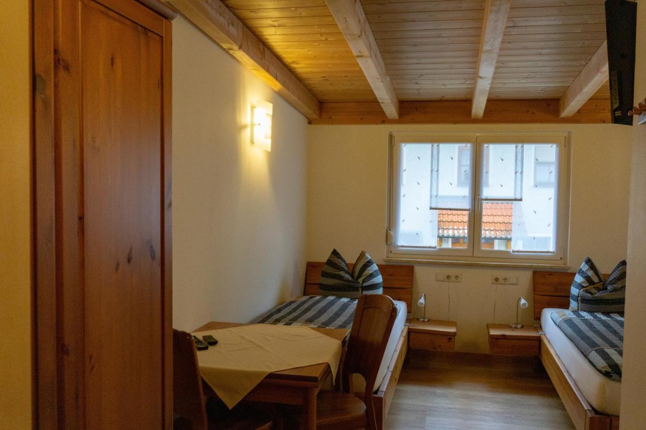 Gaestehaus Familie John Veitsbronn Exteriör bild